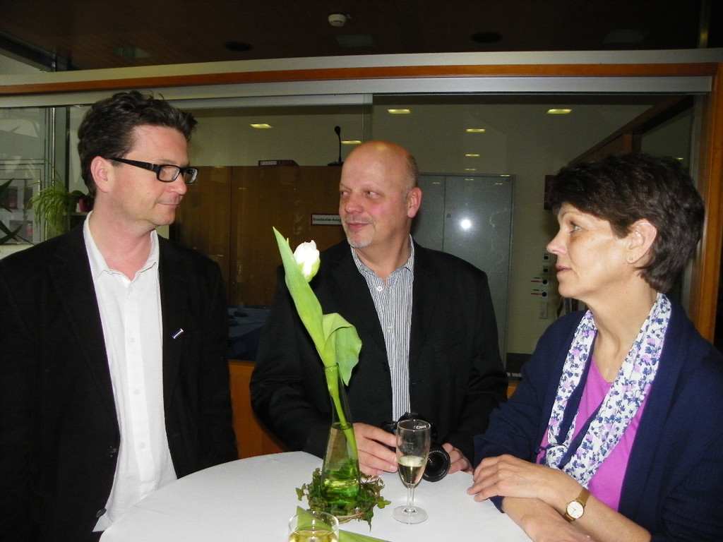 109_8086_JPG-1300533874