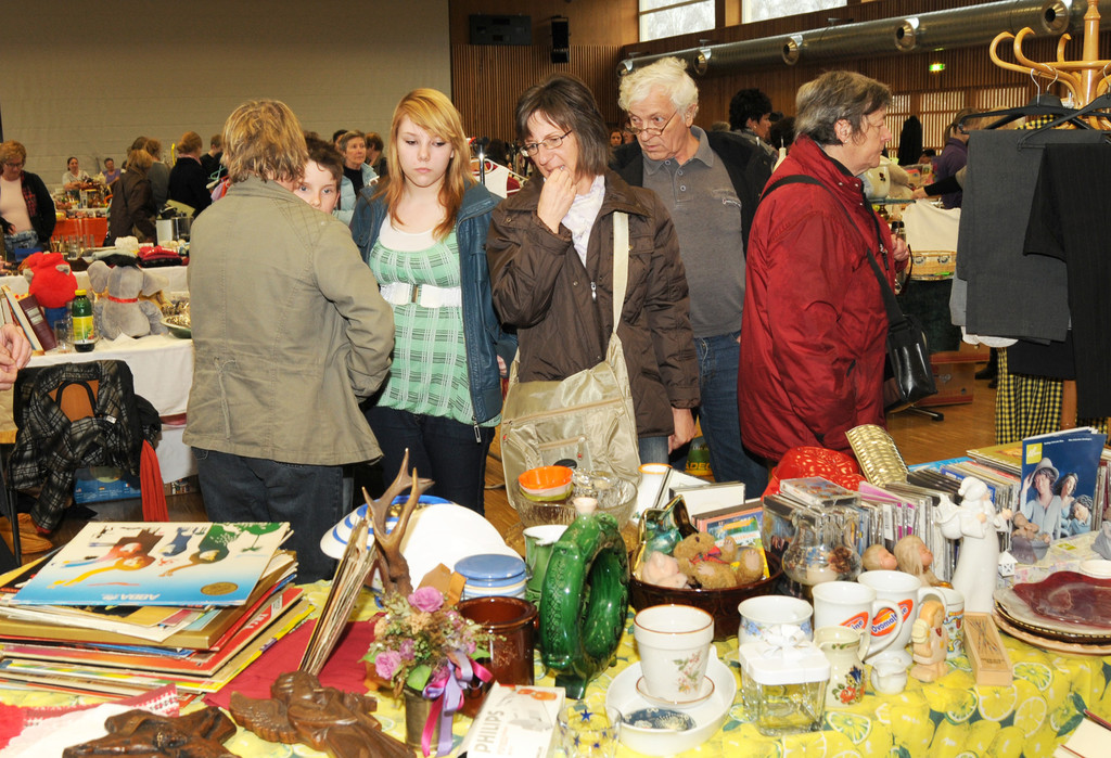 Flohmarkt H__chst 19_03_2011 2_jpg-1300535998