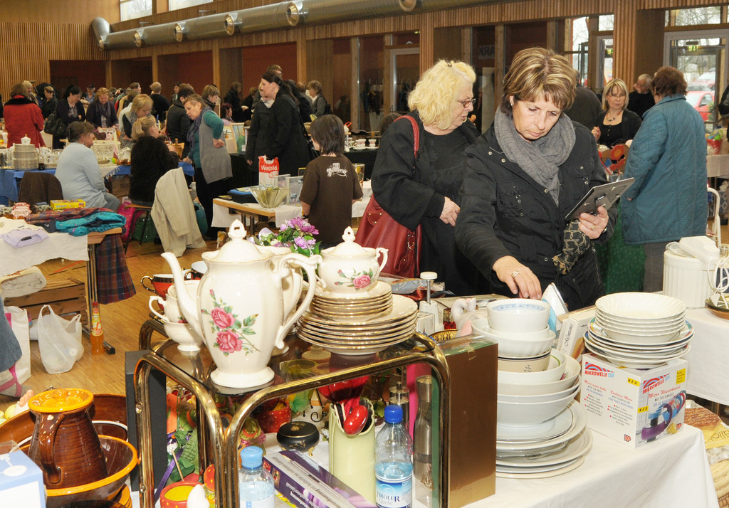 Flohmarkt H__chst 19_03_2011 10_jpg-1300536065