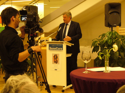 P1010305_JPG-1300544840