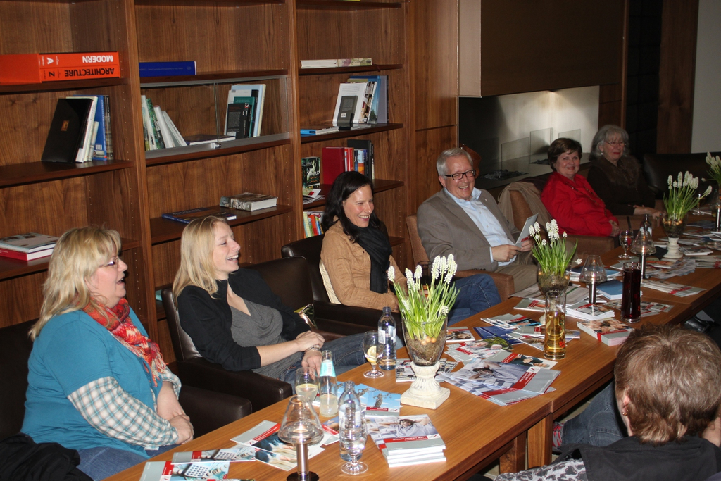 Frauen Stammtisch Seehotel 17-03-2011 _7__jpg-1300553398