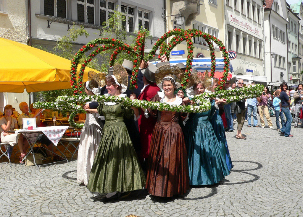 vn_fokus_gruppe_krontanz_2007marktg176.JPG