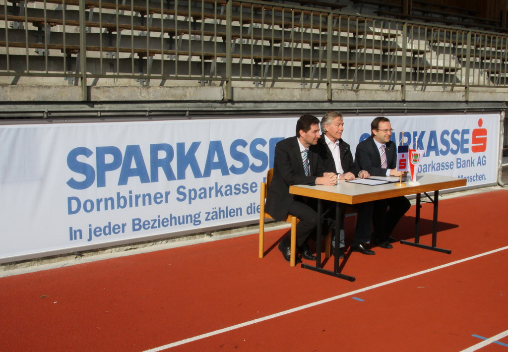 Sparks  Db_ 2010 044_jpg-1300964035