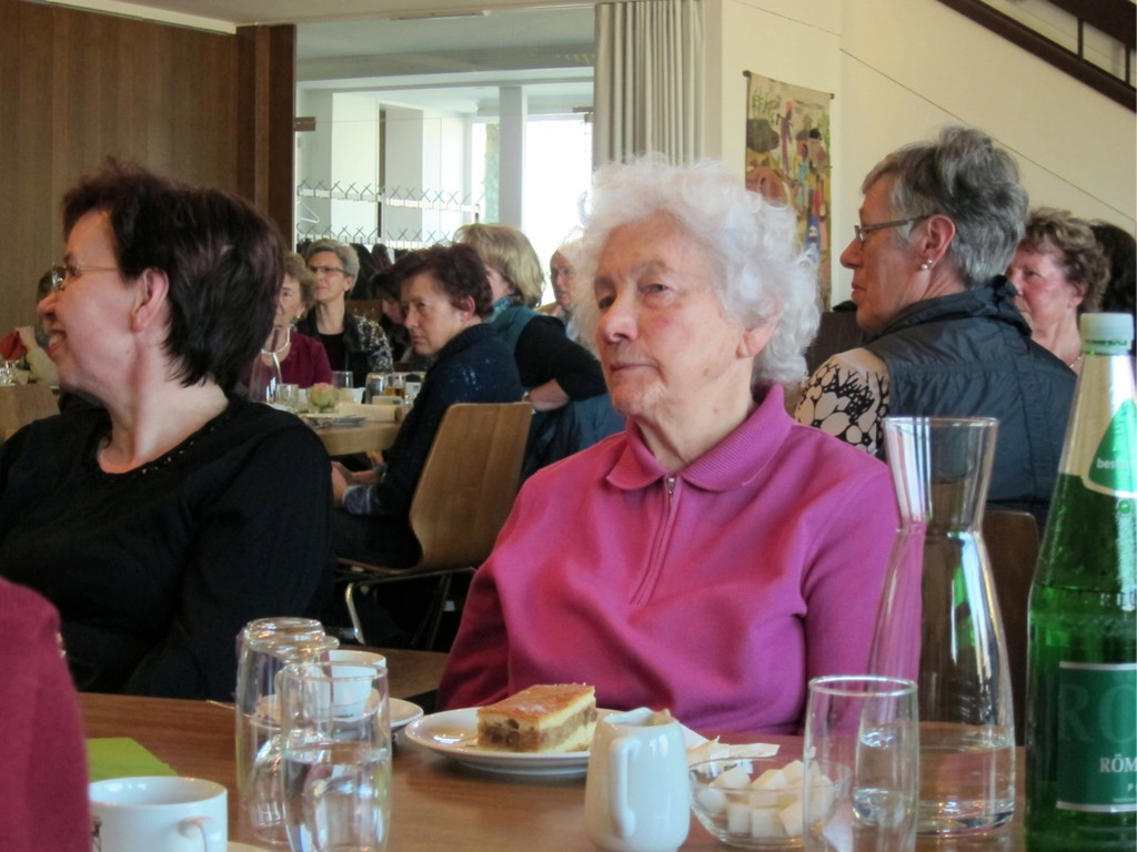 KOE_Modenschau Seniorentreff 20_jpg-1300989528