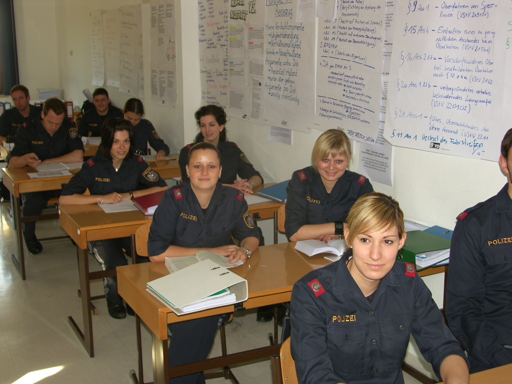 SH107037_JPG-1301030870