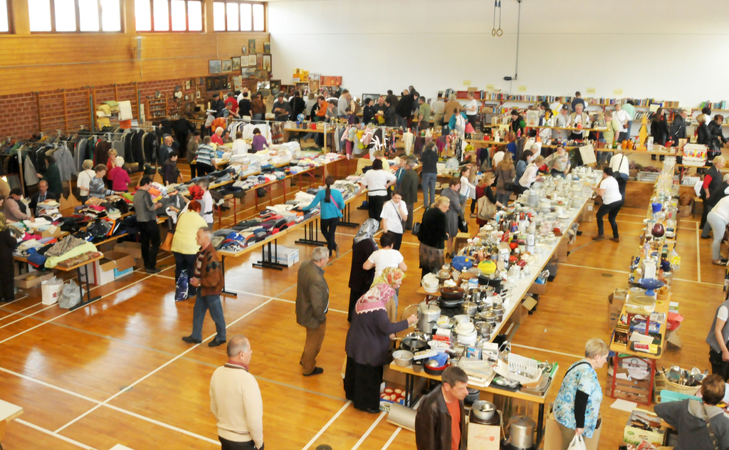 Flohmarkt Fu__ach 25_03_2011 4_jpg-1301072743