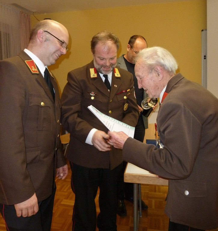 Feuerwehr JHV 19-03-2011 KR _8__JPG-1301082382