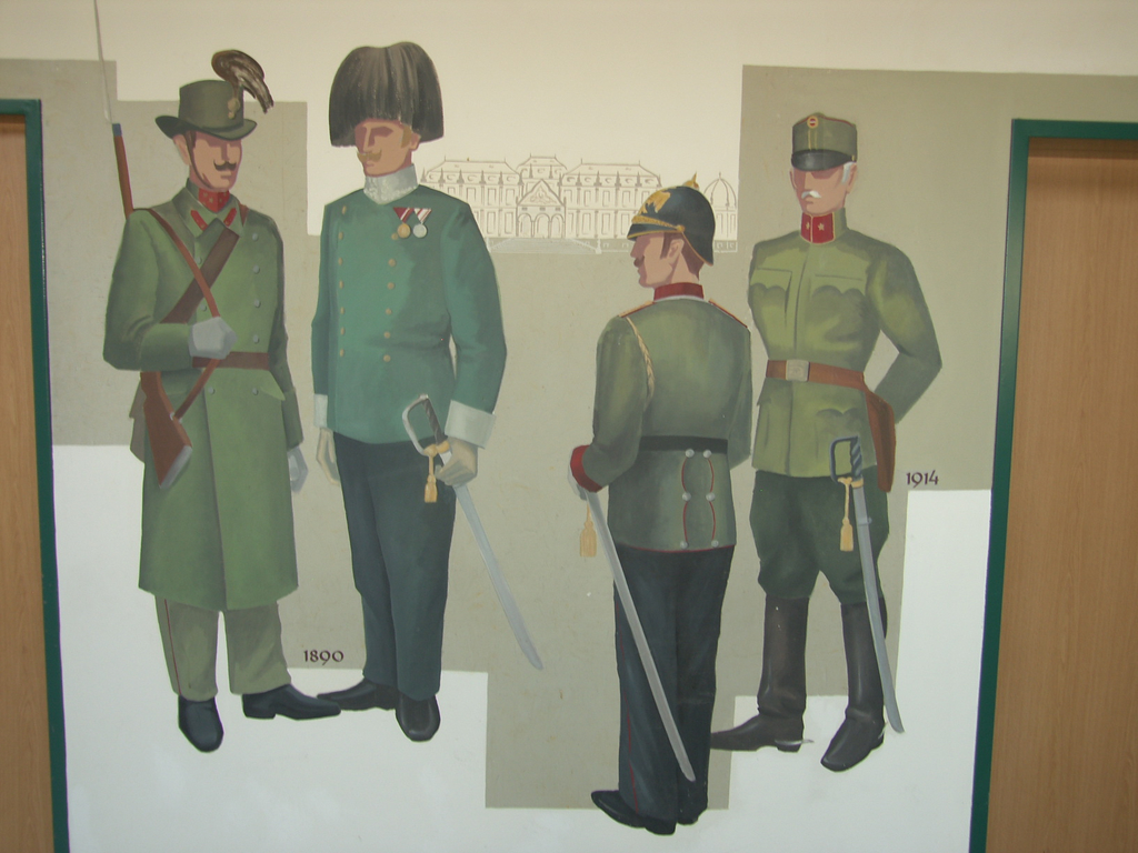 SH107050_JPG-1301124778