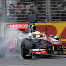 Überlegener Vettel startet in Melbourne aus Pole