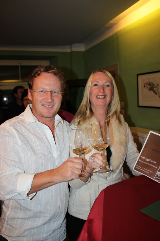 Weinverkostung WEIN GUT Reiner ALT 2010 _8__jpg-1301221633