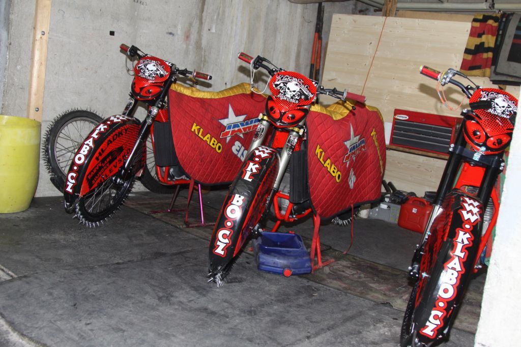 normal_27032011eisspeedwaysonntagkhkaktivnews005.jpg