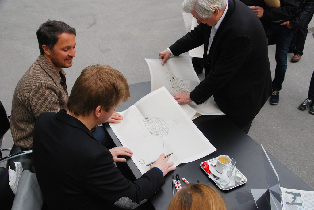 DSC_9608_jpg-1301321835