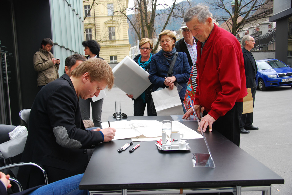 DSC_9640_jpg-1301322051