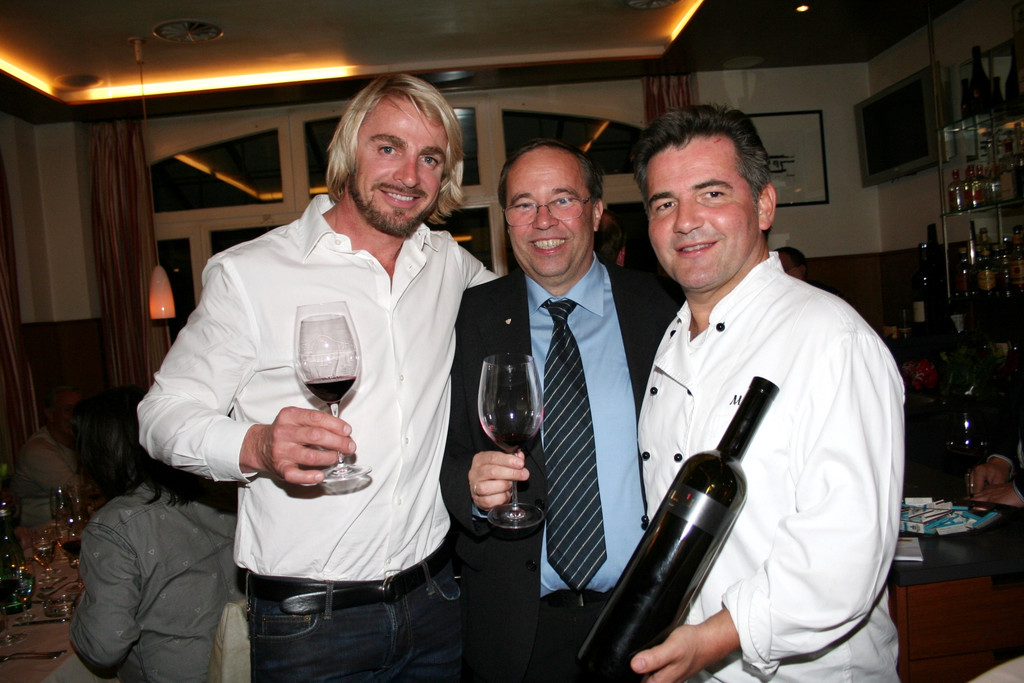 Hillinger 1_jpg-1301594120