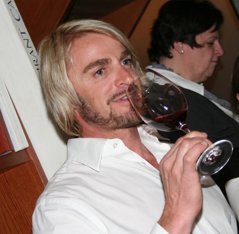 IMG_2817_jpg-1301594303