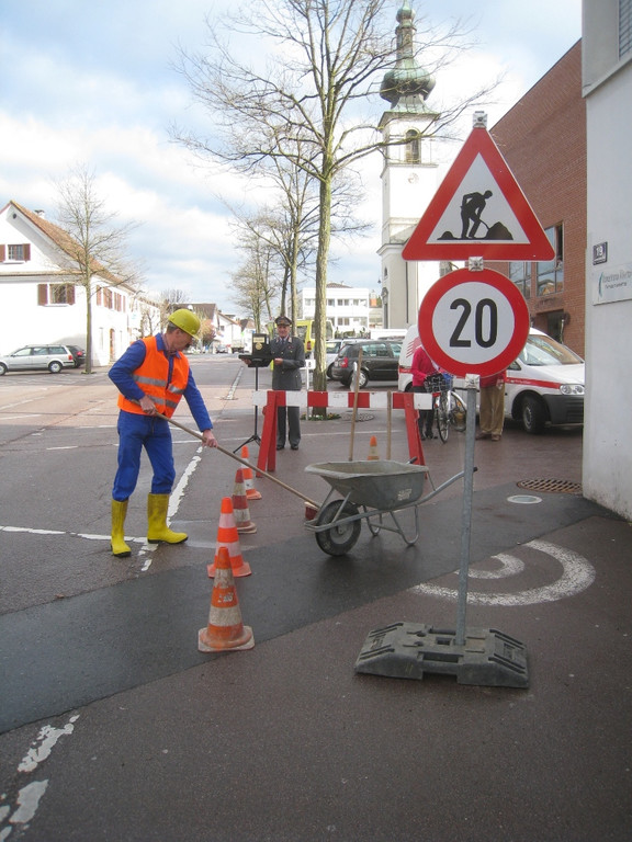 April Scherz Roter Platz 2011 _10__jpg-1301670681