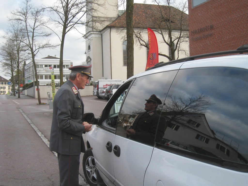 April Scherz Roter Platz 2011 _18__jpg-1301670758