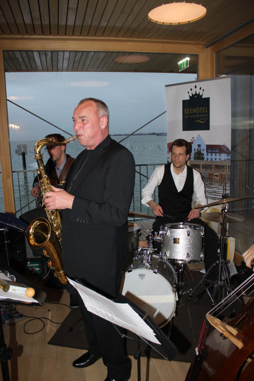JOY Jazz _11__jpg-1301673816