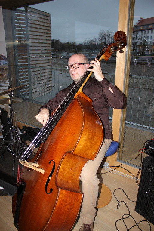 JOY Jazz _12__jpg-1301673833