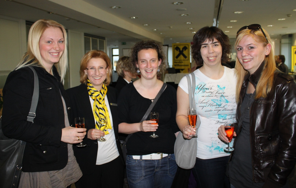 RAIBA Womanlife FARBTYP 2010 _2__jpg-1301681354