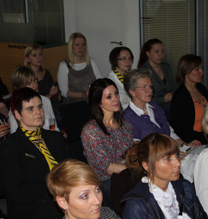 RAIBA Womanlife FARBTYP 2010 _8__jpg-1301681432