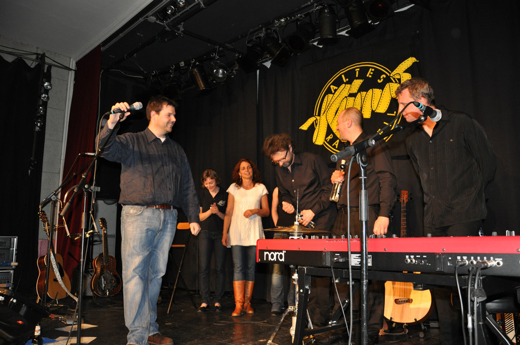 schelli13_jpg-1301695256