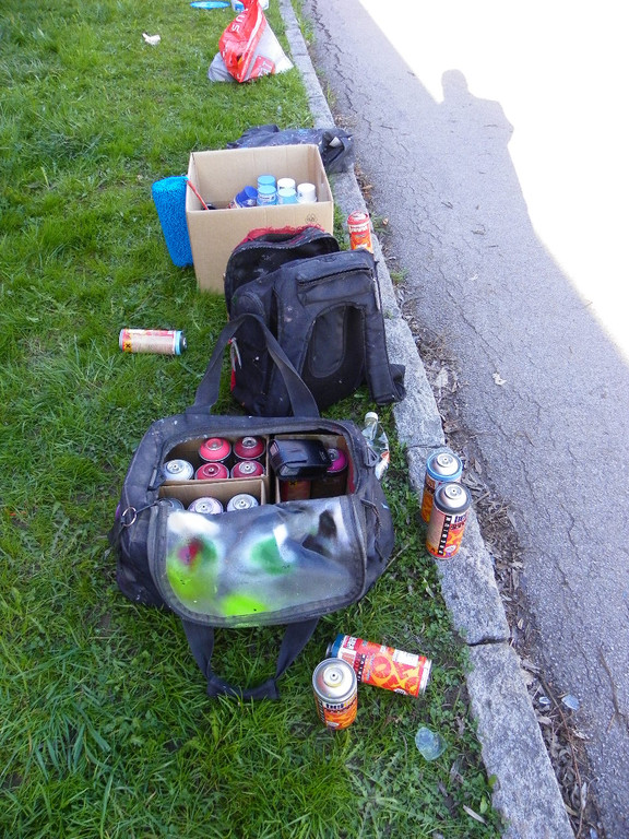 109_8837_JPG-1301777708