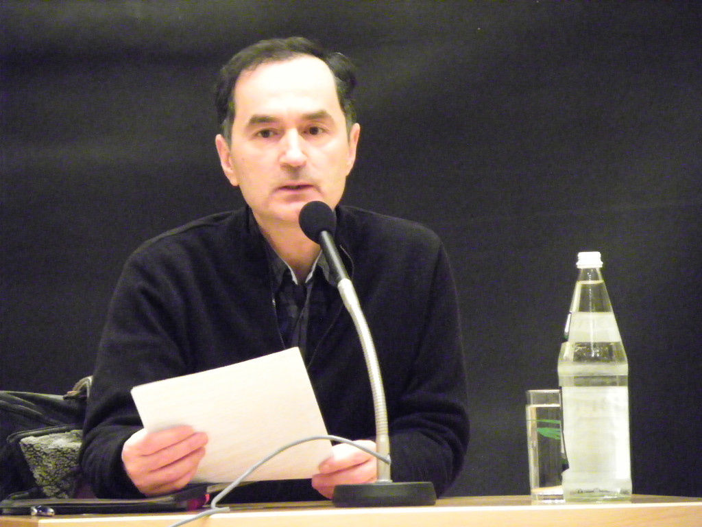 109_8271_JPG-1301778810