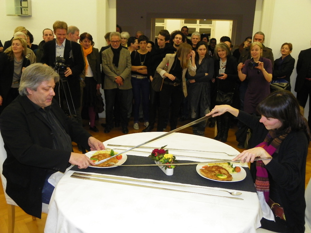 109_7094_JPG-1301783984