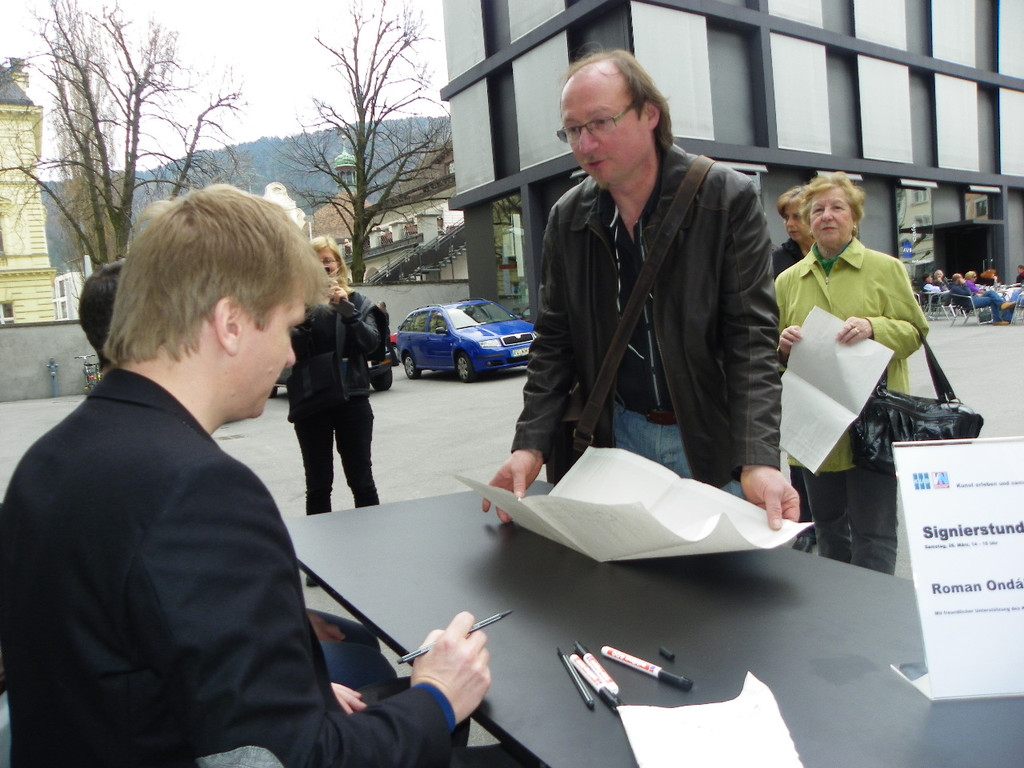 109_9505_JPG-1301787341