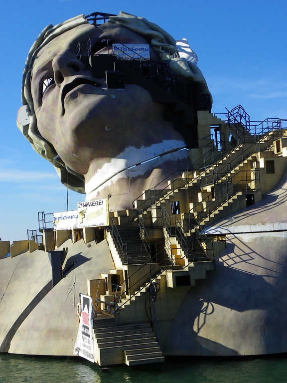 109_8807_JPG-1301789158