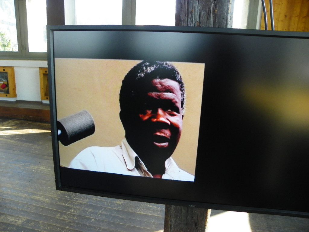 109_9030_JPG-1301790216