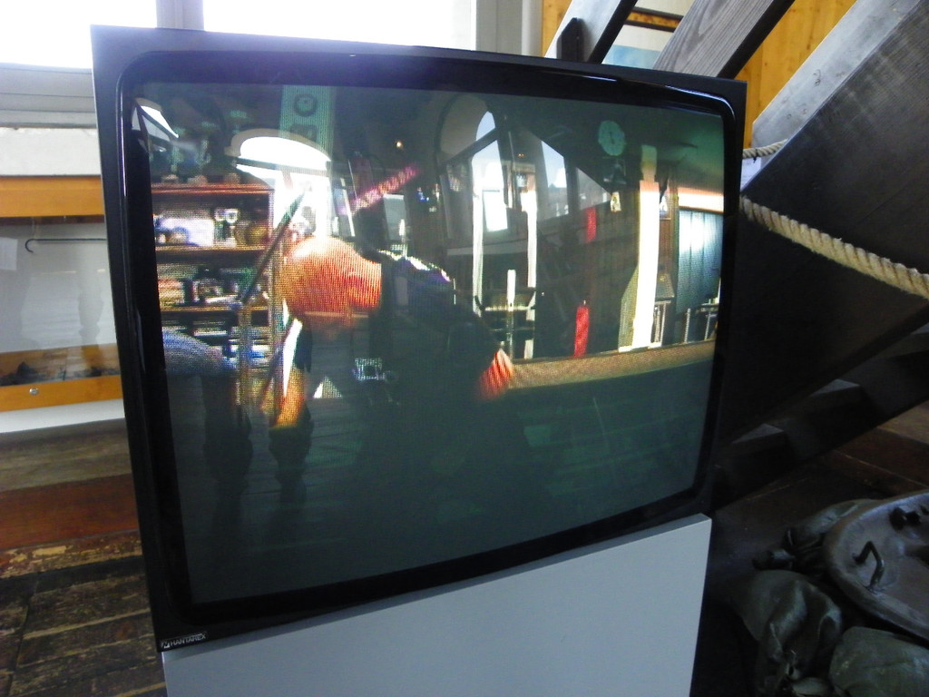 109_9018_JPG-1301790290