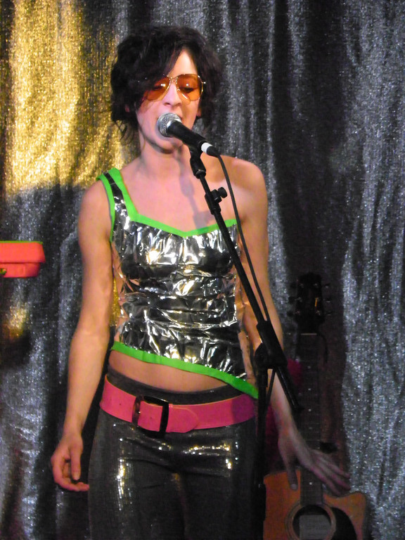 109_9242_JPG-1301824903