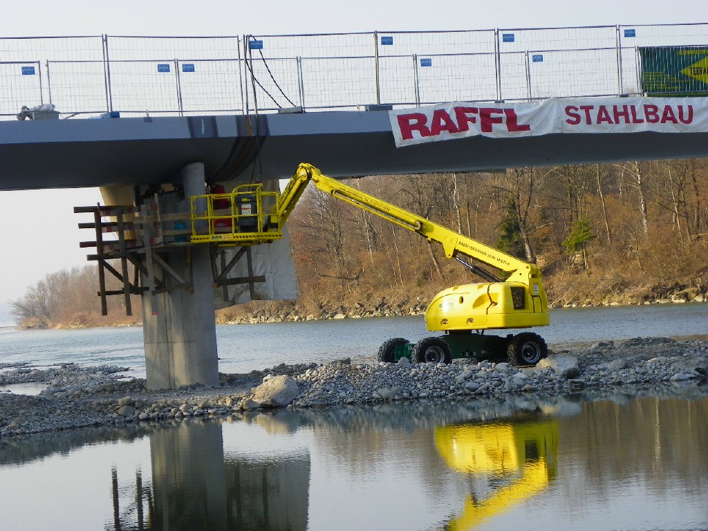 109_6667_resized_jpg-1301834062