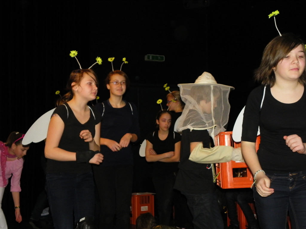 109_8727_JPG-1301842202