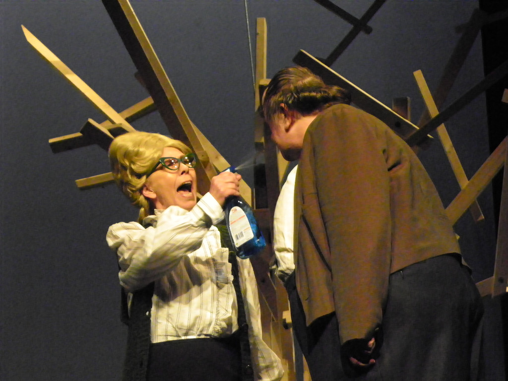 109_8886_JPG-1301847127