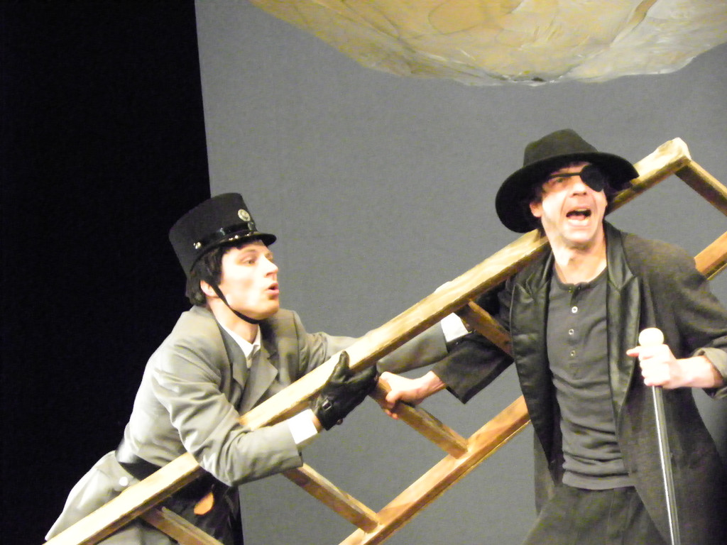 109_8895_JPG-1301847135