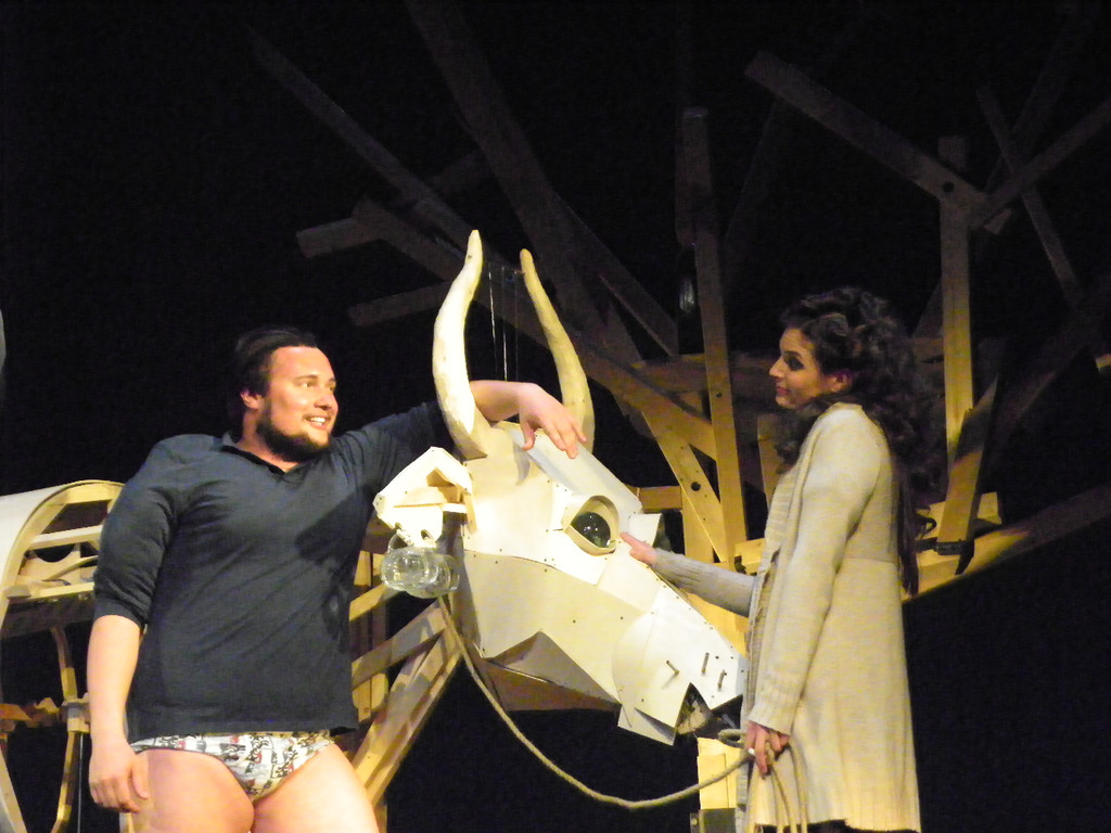 109_8906_JPG-1301847142