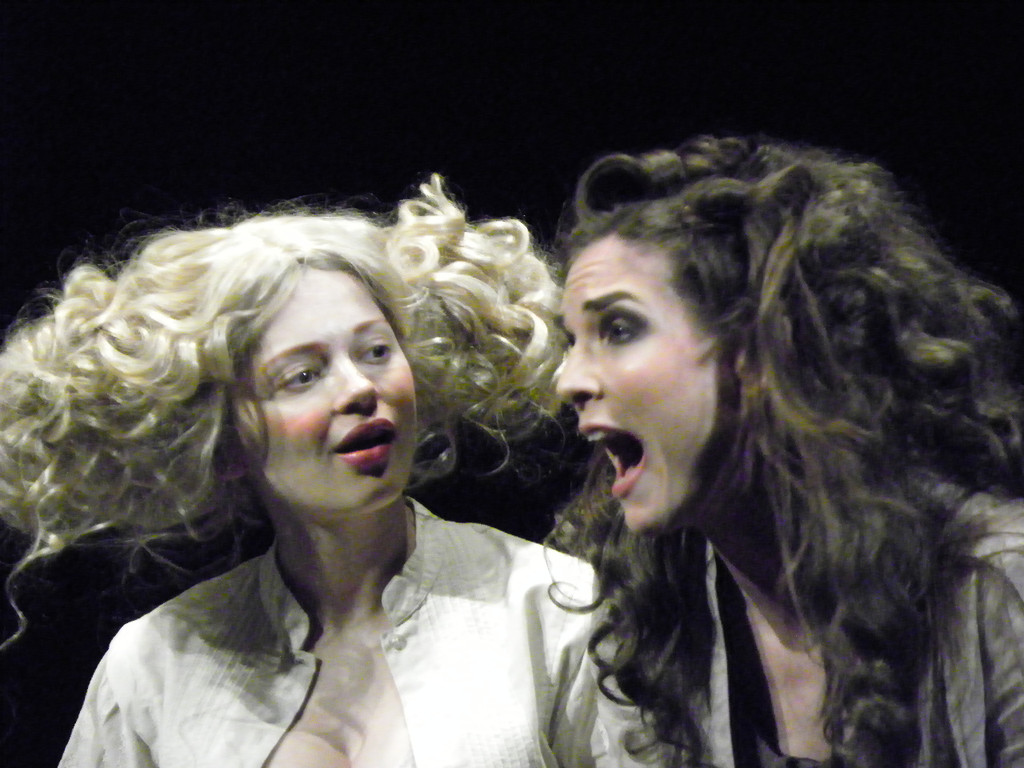 109_8851_JPG-1301847188