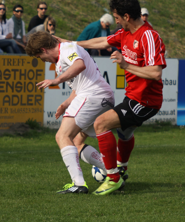 Maeder - Egg  2011 195_jpg-1301862423