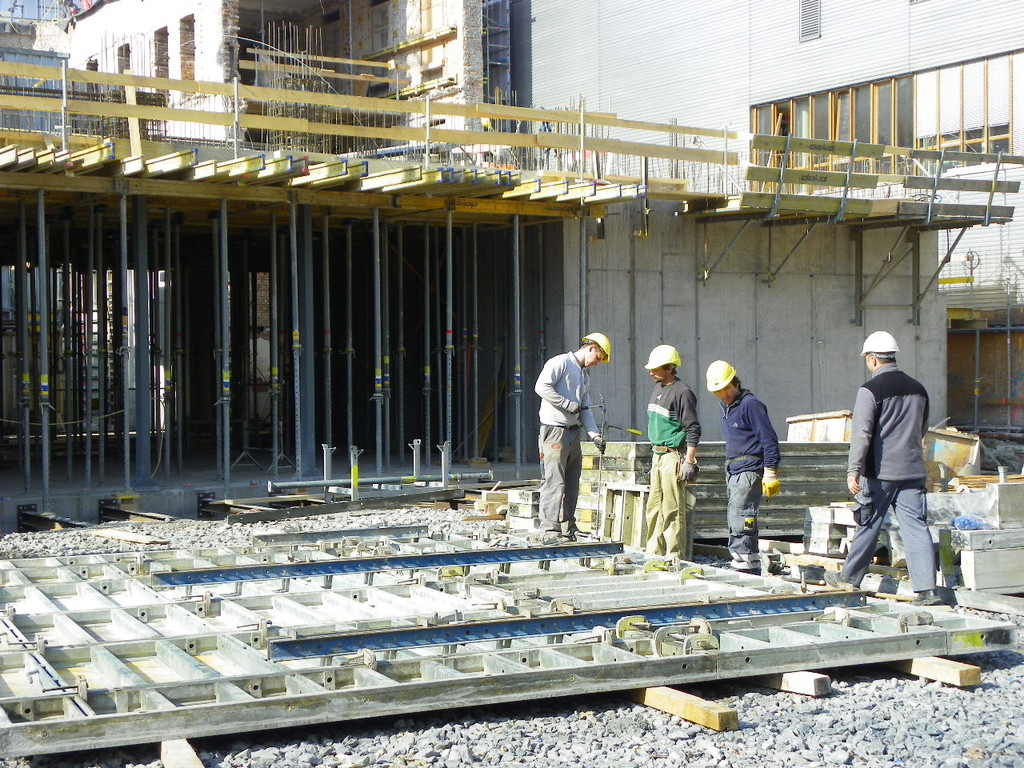 109_9056_JPG-1301870260