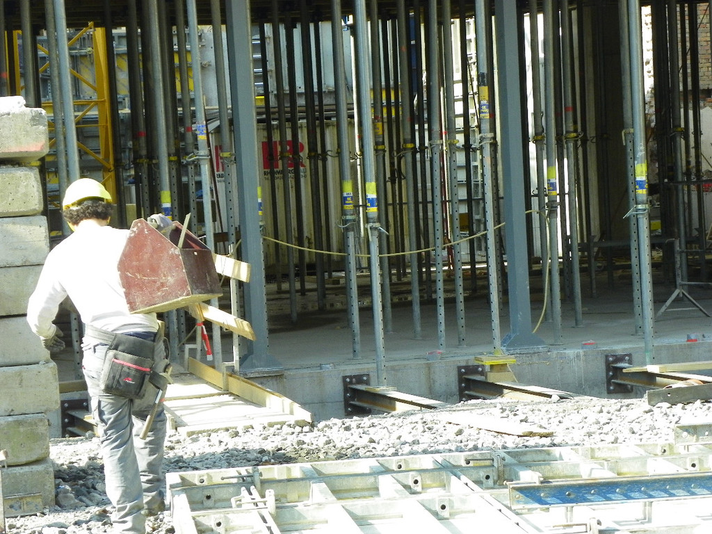 109_9060_JPG-1301870294