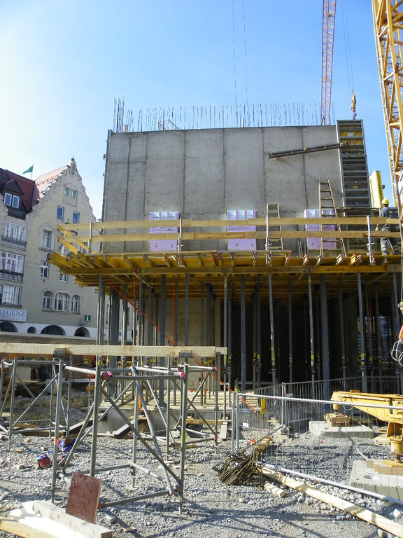 109_9062_JPG-1301870302