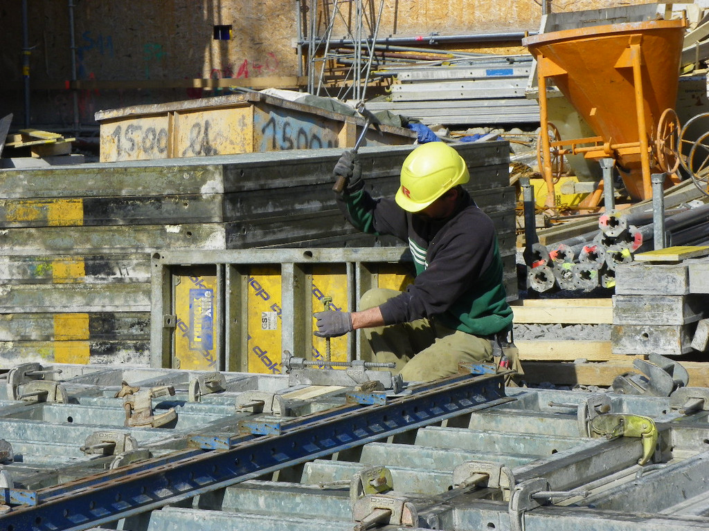 109_9063_JPG-1301870310