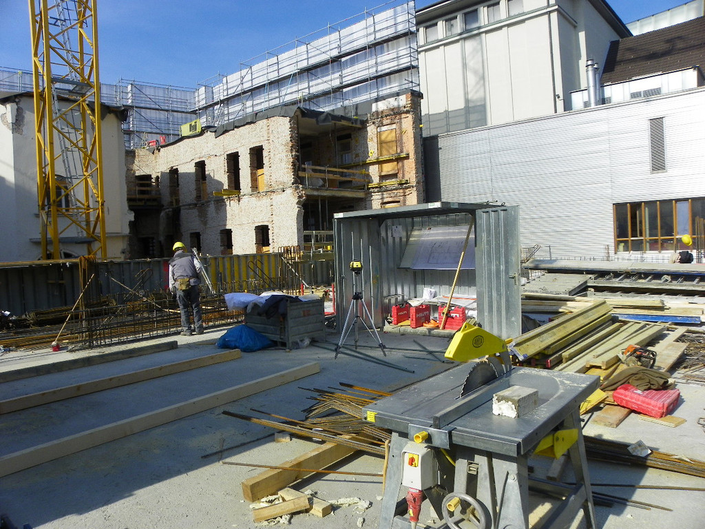 109_9092_JPG-1301870332