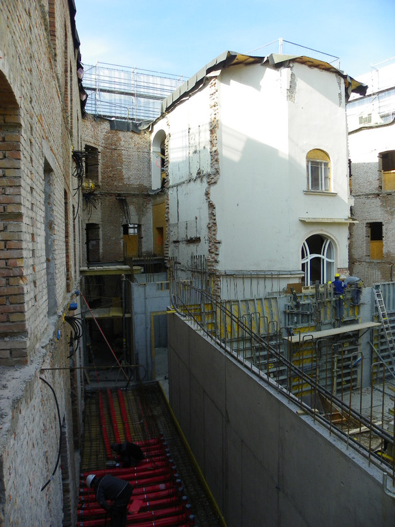 109_9099_JPG-1301870355