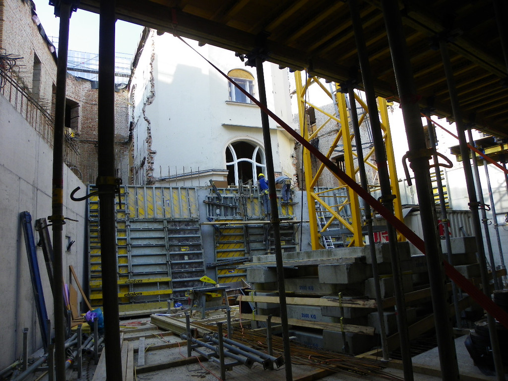 109_9104_JPG-1301870377