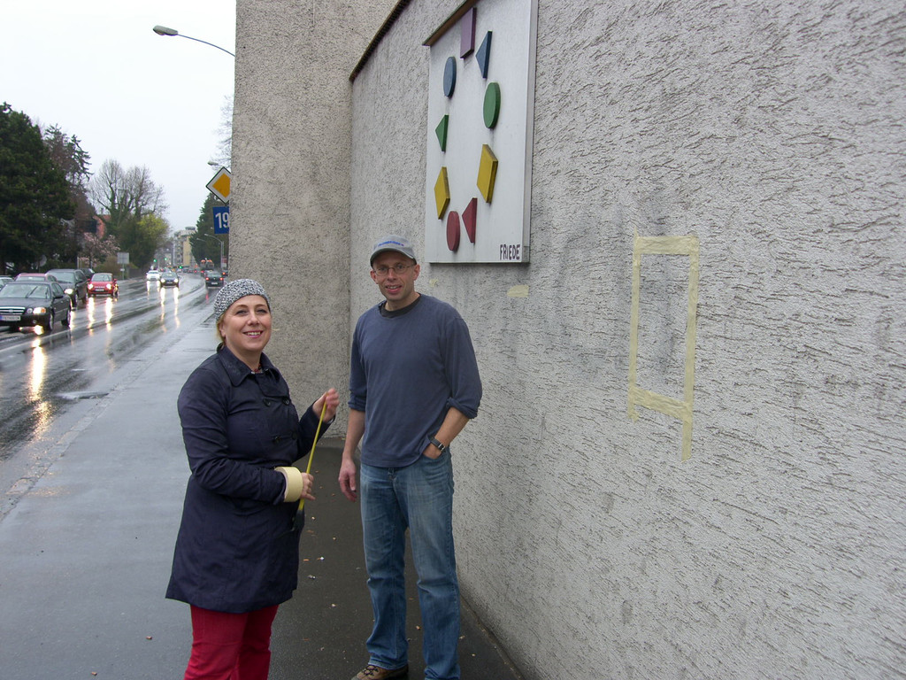 SH107111_JPG-1301897211