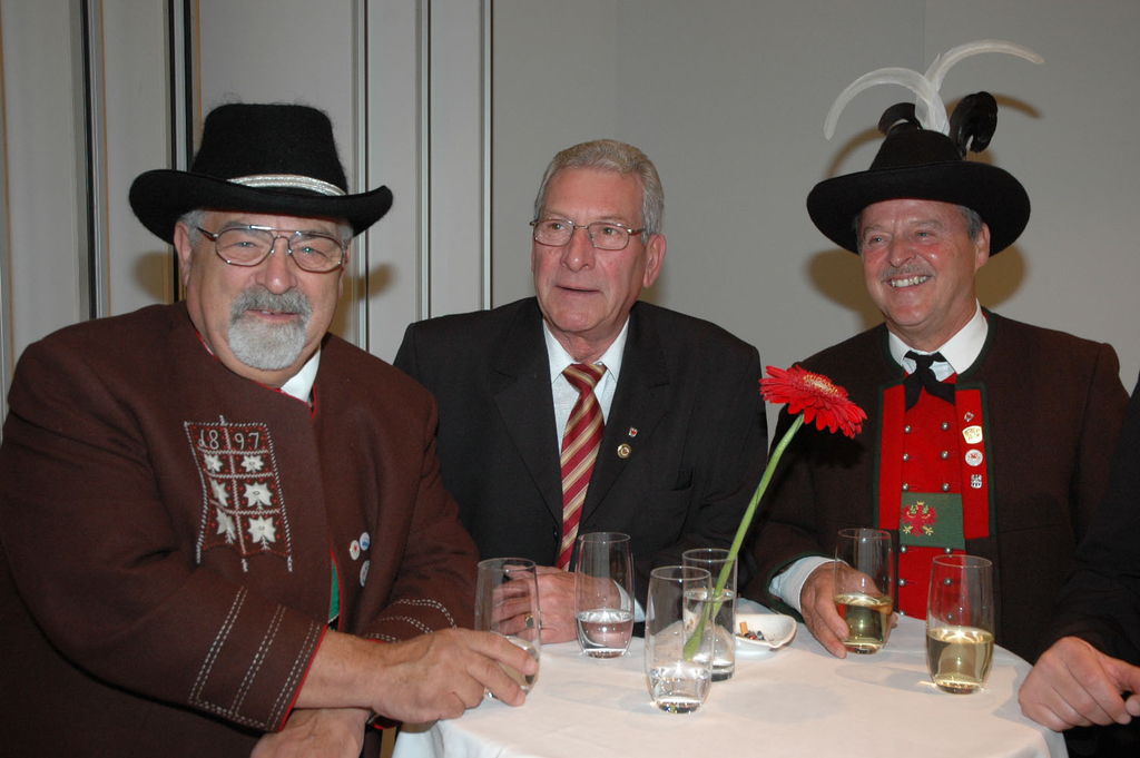 OOe25 _005__jpg-1301929648